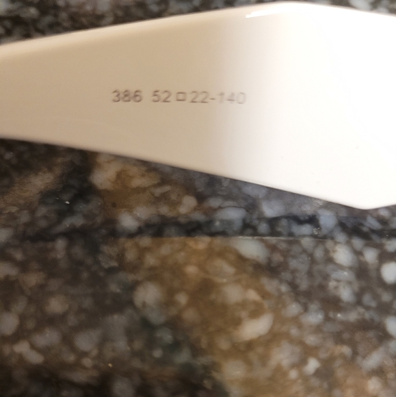 ✅PRADA BOLD WHITE 💯 SIZE 140 - Picture 8 of 10